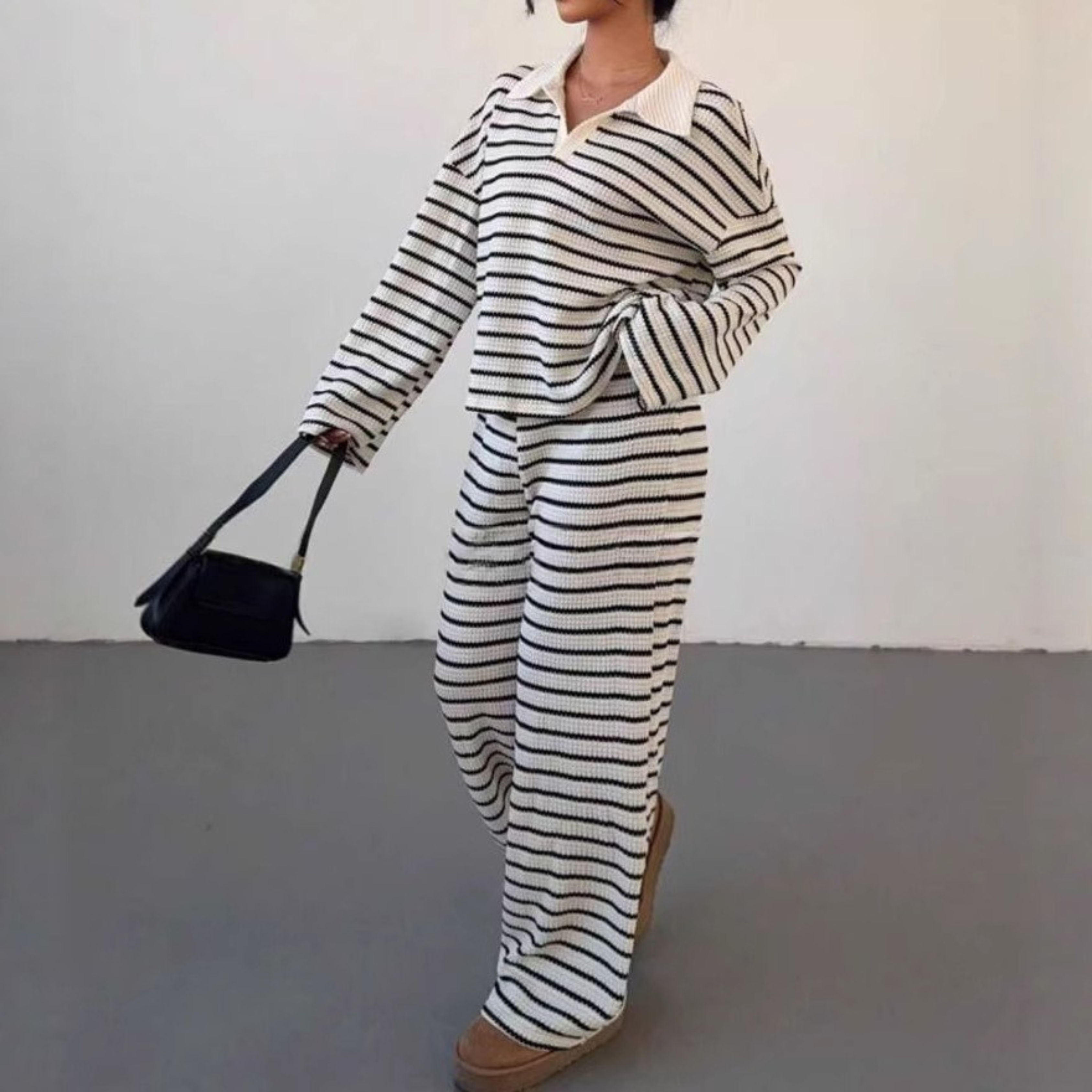 INCIT - Long Sleeve V-Neck Top with Stripes