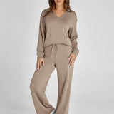 RENÉE - Comfortable Minimalist Two-Piece Ensemble