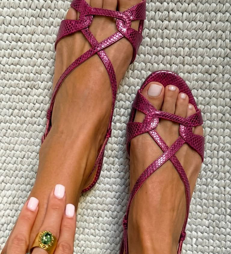 Trigg - Stylish Strappy Flat Sandals