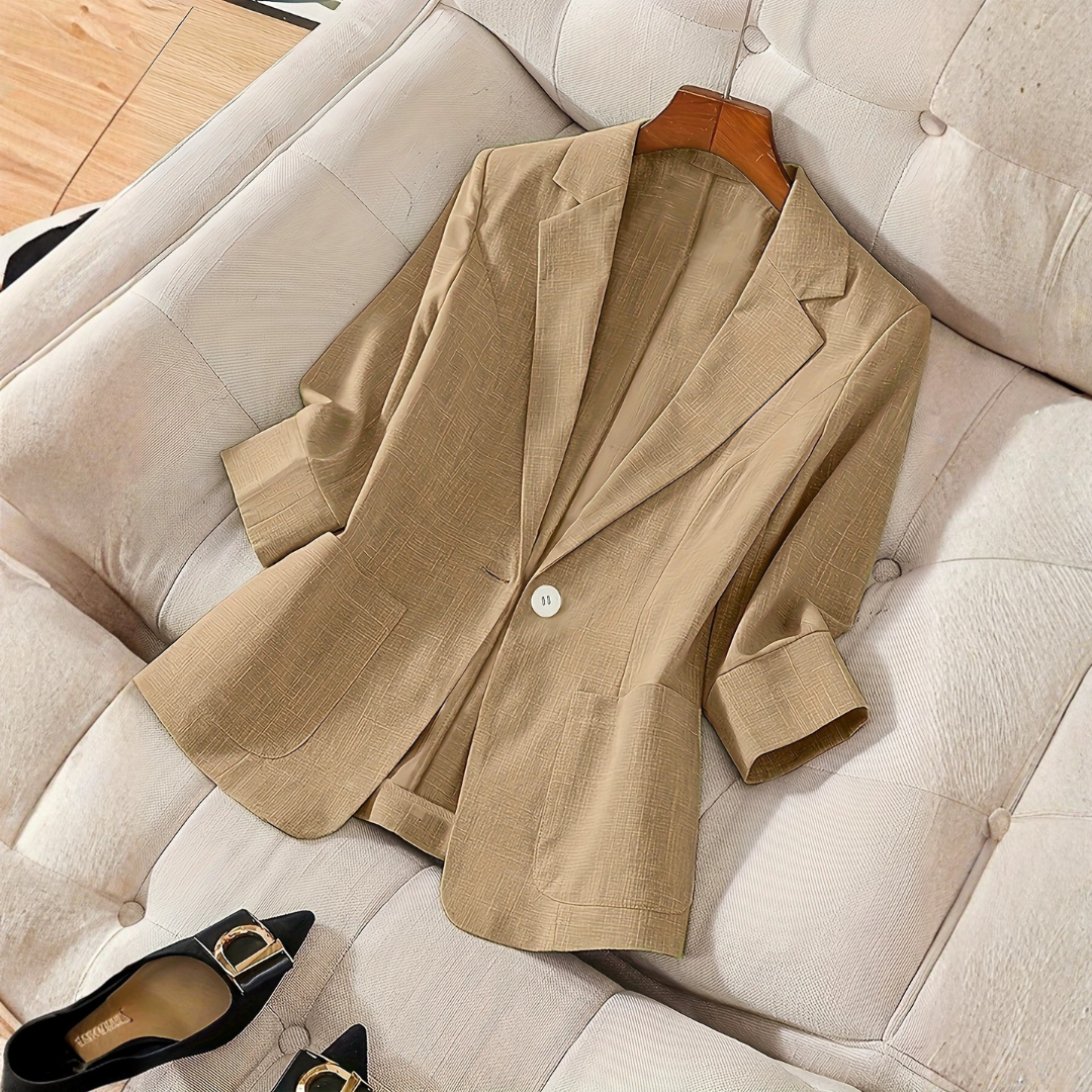 WYNDHAM™ – Custom One-Button Fitted Blazer
