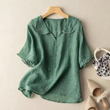 Amelia - Blouse with Scalloped Collar