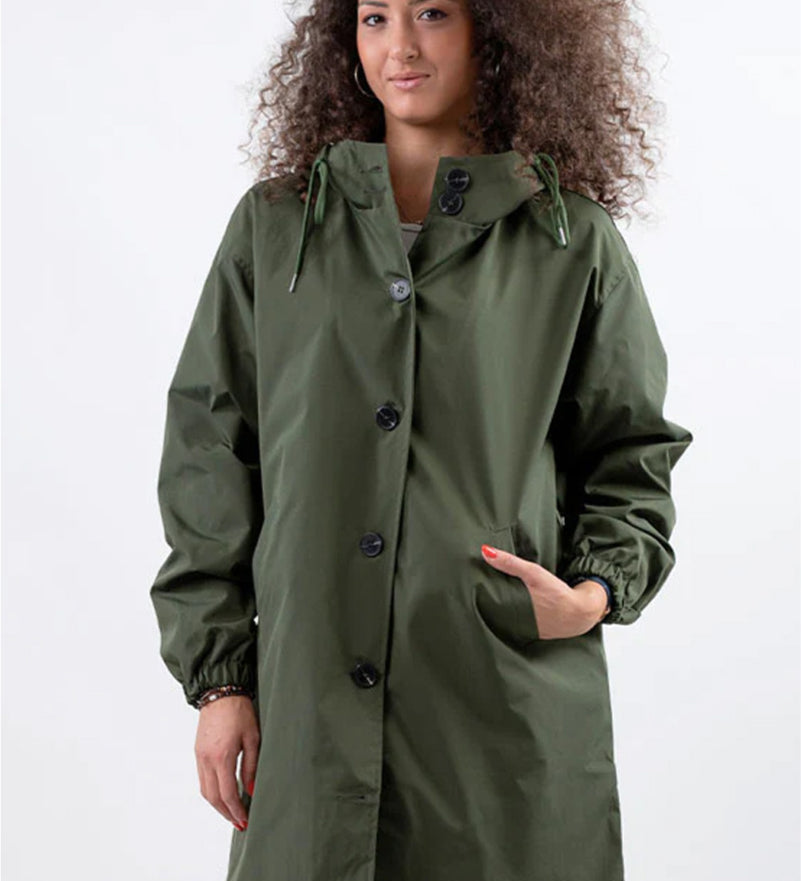 BARBARA™ | Extra-Large Water-Repellent Windbreaker